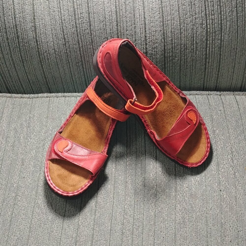 Naot 37 sandals.